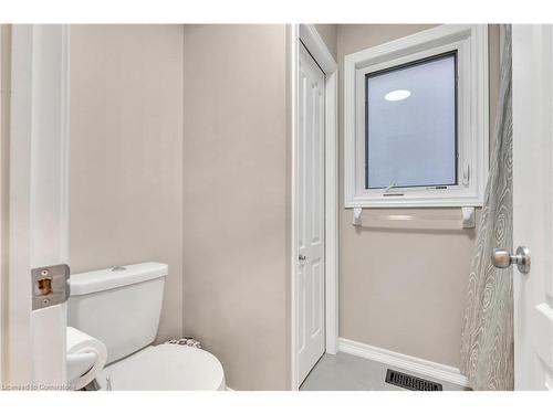 48 Isaiah Drive, Kitchener, ON - Indoor Photo Showing Bathroom