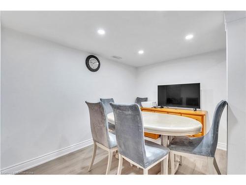 48 Isaiah Drive, Kitchener, ON - Indoor Photo Showing Dining Room