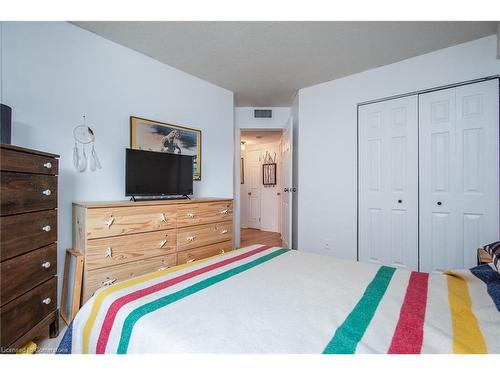 205-10 Ellen Street E, Kitchener, ON - Indoor Photo Showing Bedroom