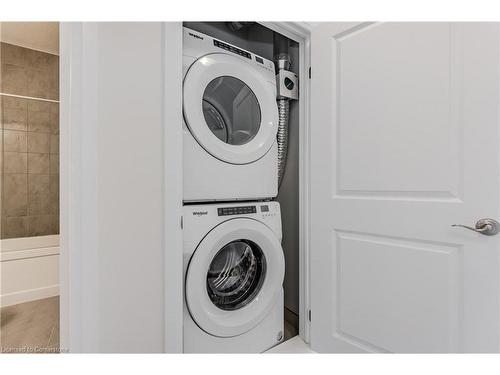 A011-142 Foamflower Place, Waterloo, ON - Indoor Photo Showing Laundry Room