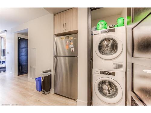 1210-145 Columbia Street W, Waterloo, ON - Indoor Photo Showing Laundry Room