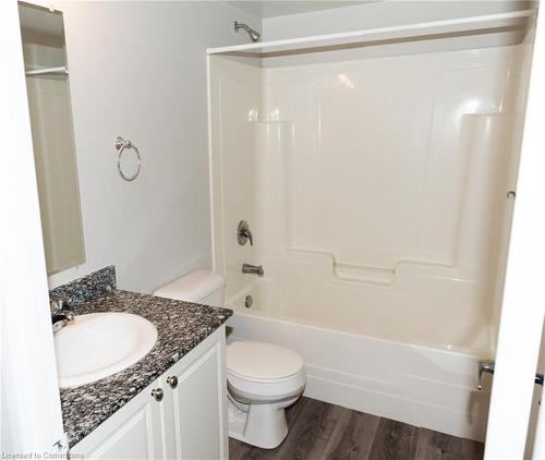 515-239 Auburn Drive, Waterloo, ON - Indoor Photo Showing Bathroom