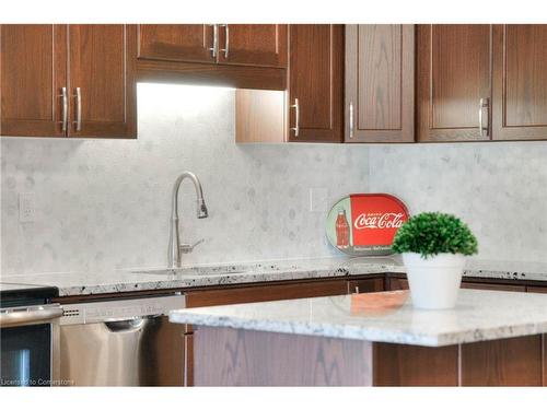 H-29 Sienna Street, Kitchener, ON - Indoor Photo Showing Kitchen