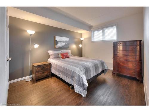 H-29 Sienna Street, Kitchener, ON - Indoor Photo Showing Bedroom