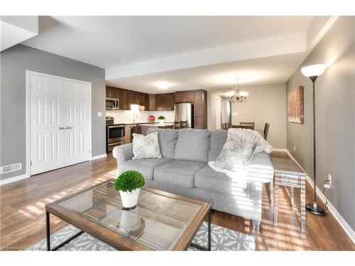 H-29 Sienna Street, Kitchener, ON - Indoor Photo Showing Living Room