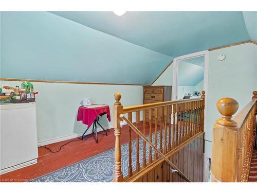 448 Third Street, London, ON - Indoor Photo Showing Other Room