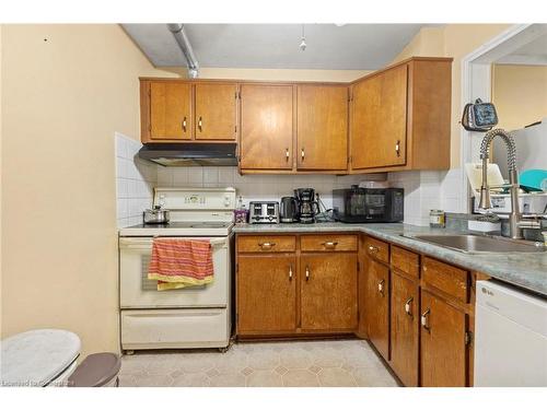 448 Third Street, London, ON - Indoor Photo Showing Kitchen