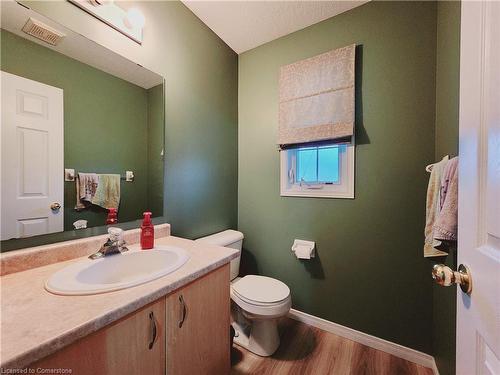 347 Oprington Place, Kitchener, ON - Indoor Photo Showing Bathroom