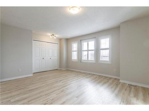 310 Dearborn Boulevard, Waterloo, ON - Indoor Photo Showing Other Room