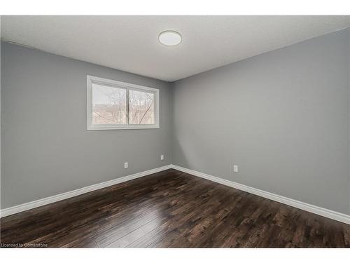 12-46 Cedarwoods Crescent, Kitchener, ON - Indoor Photo Showing Other Room