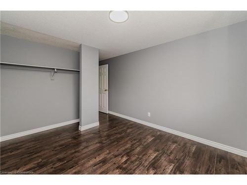 12-46 Cedarwoods Crescent, Kitchener, ON - Indoor Photo Showing Other Room