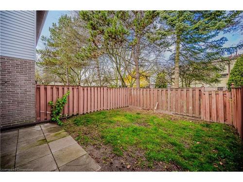 12-46 Cedarwoods Crescent, Kitchener, ON - Outdoor