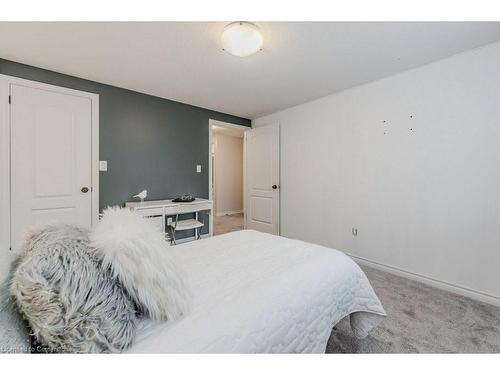 23 Upper Mercer Street, Kitchener, ON - Indoor Photo Showing Bedroom