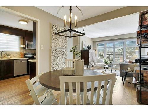 27 Nickolas Crescent, Cambridge, ON - Indoor Photo Showing Dining Room