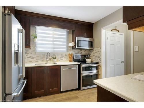 27 Nickolas Crescent, Cambridge, ON - Indoor Photo Showing Kitchen With Double Sink