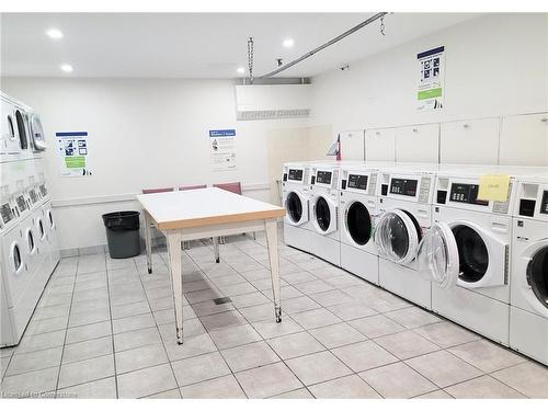 1607-225 Harvard Place, Kitchener, ON - Indoor Photo Showing Laundry Room