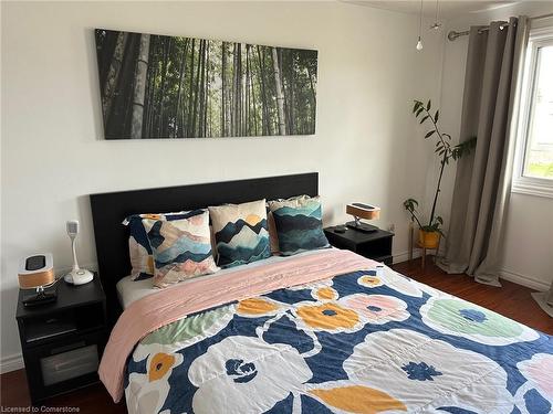 533B Rosemeadow Crescent, Waterloo, ON - Indoor Photo Showing Bedroom