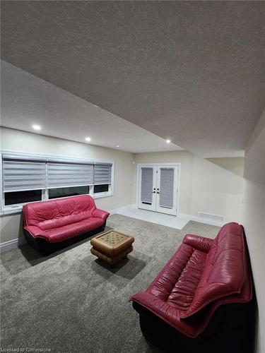 Basement-538 Bridgemill Crescent, Kitchener, ON - Indoor