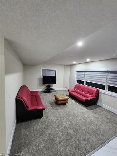 Basement-538 Bridgemill Crescent, Kitchener, ON - Indoor