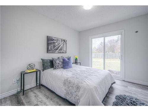 110 Uxbridge Crescent, Kitchener, ON - Indoor Photo Showing Bedroom