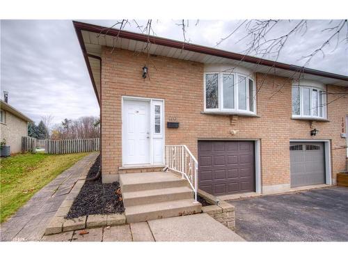 110 Uxbridge Crescent, Kitchener, ON - Outdoor