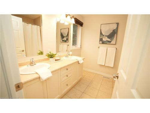 190 Ferris Drive, Wellesley, ON - Indoor Photo Showing Bathroom