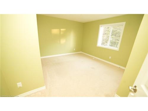 190 Ferris Drive, Wellesley, ON - Indoor Photo Showing Other Room