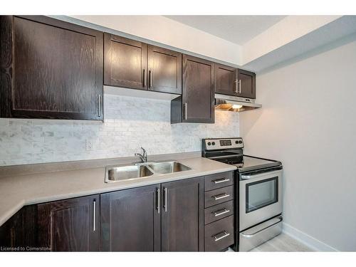 6C-185 Windale Crescent, Kitchener, ON - Indoor Photo Showing Kitchen With Stainless Steel Kitchen With Double Sink