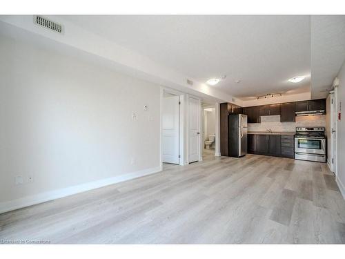 6C-185 Windale Crescent, Kitchener, ON - Indoor Photo Showing Kitchen