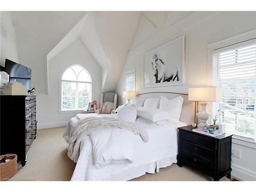 141 Snowbridge Way, The Blue Mountains, ON - Indoor Photo Showing Bedroom