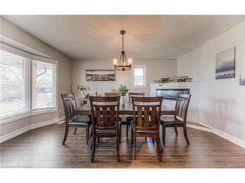 82 Oakhurst Crescent, Kitchener, ON - Indoor Photo Showing Dining Room