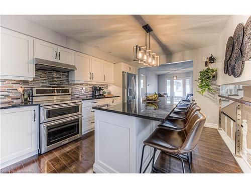 82 Oakhurst Crescent, Kitchener, ON - Indoor Photo Showing Kitchen