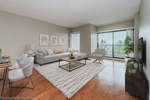 808-260 Sheldon Avenue, Kitchener, ON - Indoor Photo Showing Living Room