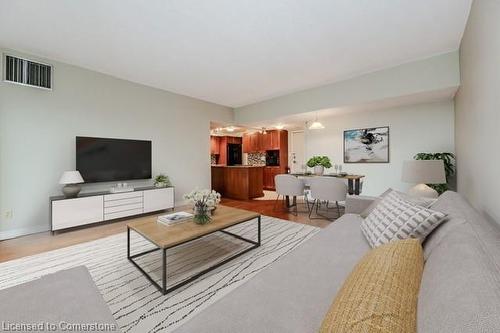 808-260 Sheldon Avenue, Kitchener, ON - Indoor Photo Showing Living Room