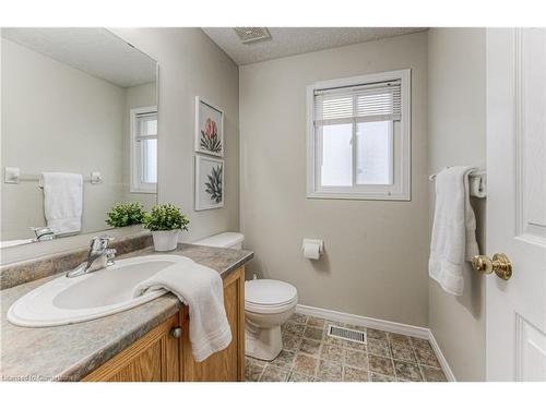 43 Dahlia Street, Kitchener, ON - Indoor Photo Showing Bathroom