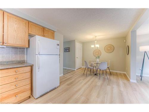 43 Dahlia Street, Kitchener, ON - Indoor Photo Showing Kitchen