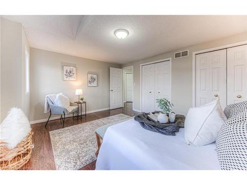 43 Dahlia Street, Kitchener, ON - Indoor Photo Showing Bedroom