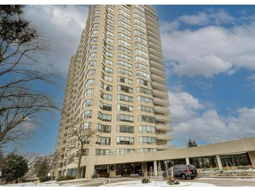 1602-6 Willow Street, Waterloo, ON - Outdoor With Facade