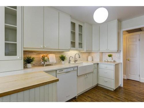 1602-6 Willow Street, Waterloo, ON - Indoor Photo Showing Kitchen