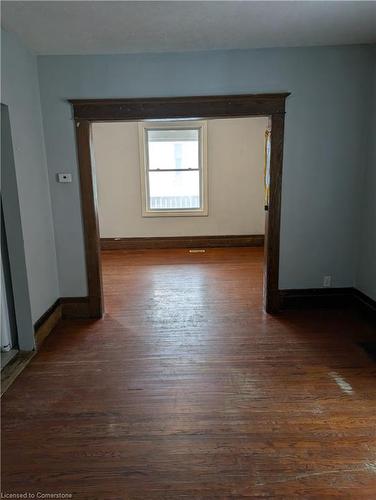 15 Shade Street, Cambridge, ON - Indoor Photo Showing Other Room