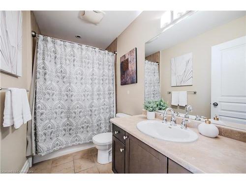 15-875 University Avenue E, Waterloo, ON - Indoor Photo Showing Bathroom