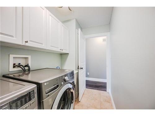 15-875 University Avenue E, Waterloo, ON - Indoor Photo Showing Laundry Room