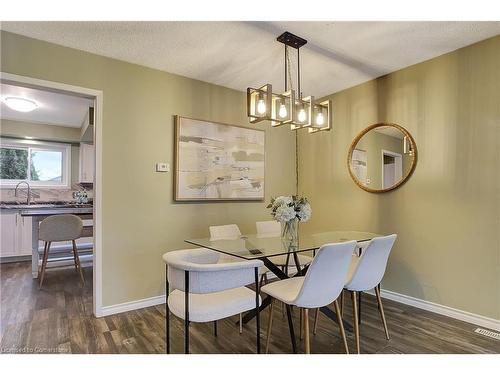 A-586 Mount Anne Drive, Waterloo, ON - Indoor Photo Showing Dining Room