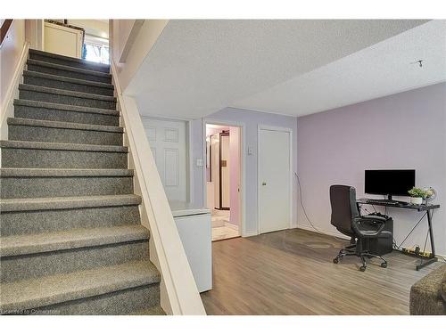 A-586 Mount Anne Drive, Waterloo, ON - Indoor Photo Showing Office