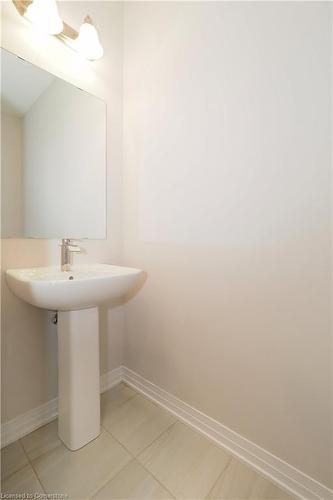 1305-585 Colborne Street E, Brantford, ON - Indoor Photo Showing Bathroom