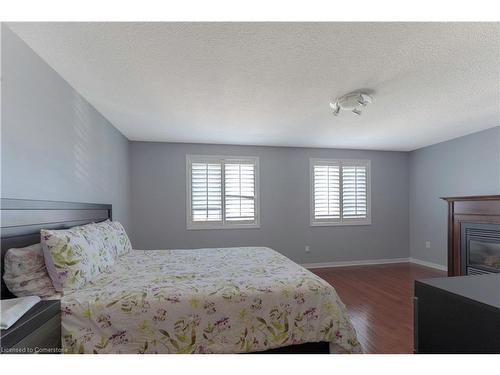 Upper-53 Sandwell Court W, Kitchener, ON - Indoor Photo Showing Bedroom