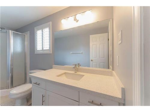 Upper-53 Sandwell Court W, Kitchener, ON - Indoor Photo Showing Bathroom