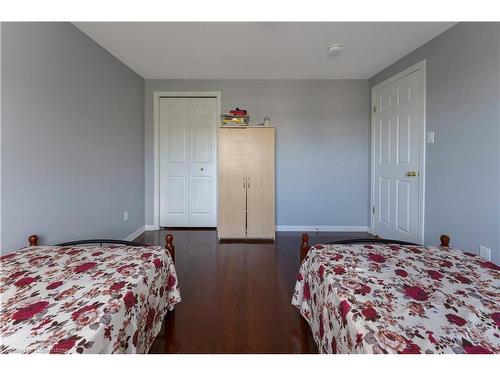 Upper-53 Sandwell Court W, Kitchener, ON - Indoor Photo Showing Bedroom