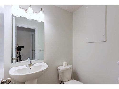 23-600 Victoria Street, Kitchener, ON - Indoor Photo Showing Bathroom