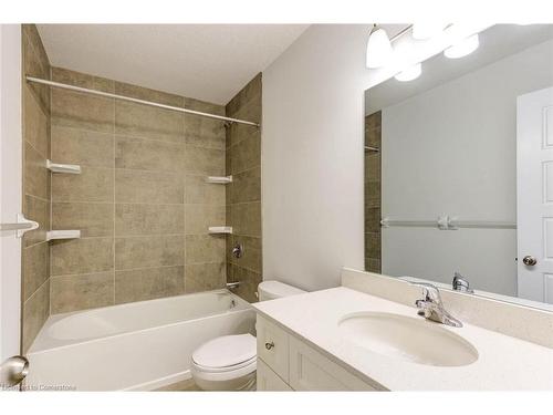 23-600 Victoria Street, Kitchener, ON - Indoor Photo Showing Bathroom